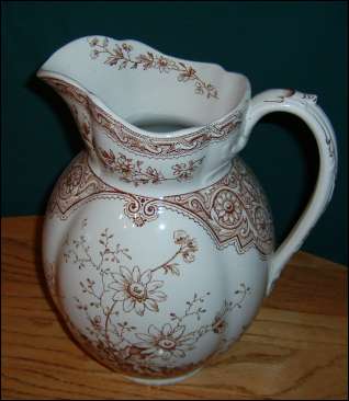 Jug in the Marguerete pattern