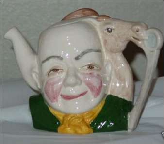 teapot of a jockey and horse
