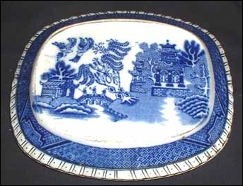 blue willow pattern teapot stand dating from c1915