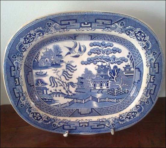 Hulse & Adderley platter in the traditional Willow Pattern