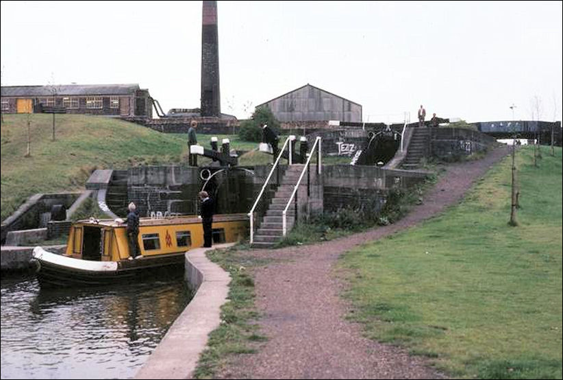 view of the Bedford staircase locks in 1981