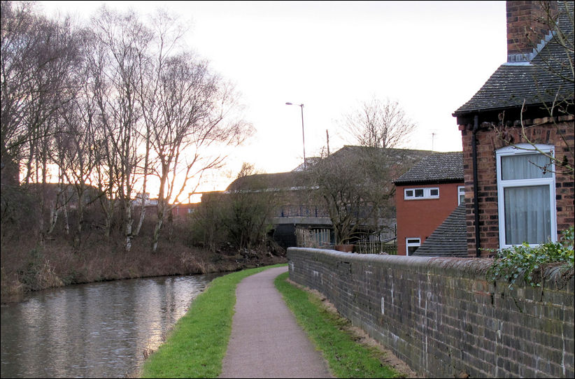 the Caldon Canal approaching the bridge carrying Shelton New Road