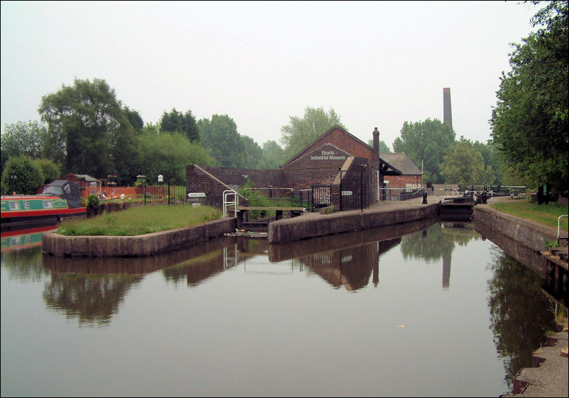 Etruria Junction - to the left is Caldon Canal, in the centre the Graving Dock and to the right the Trent and Mersey Canal