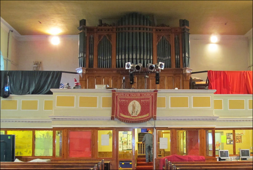 the gallery and organ at the rear of the church 