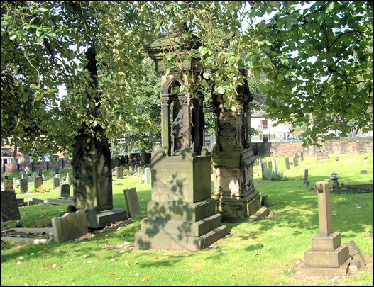 the grave memorial of Sarah Toft 