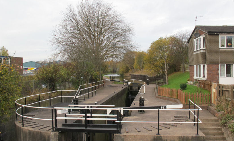 No 36 lock in November 2011