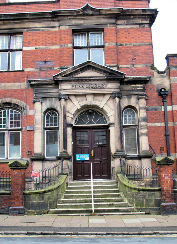 the impressive entrance to the Library 