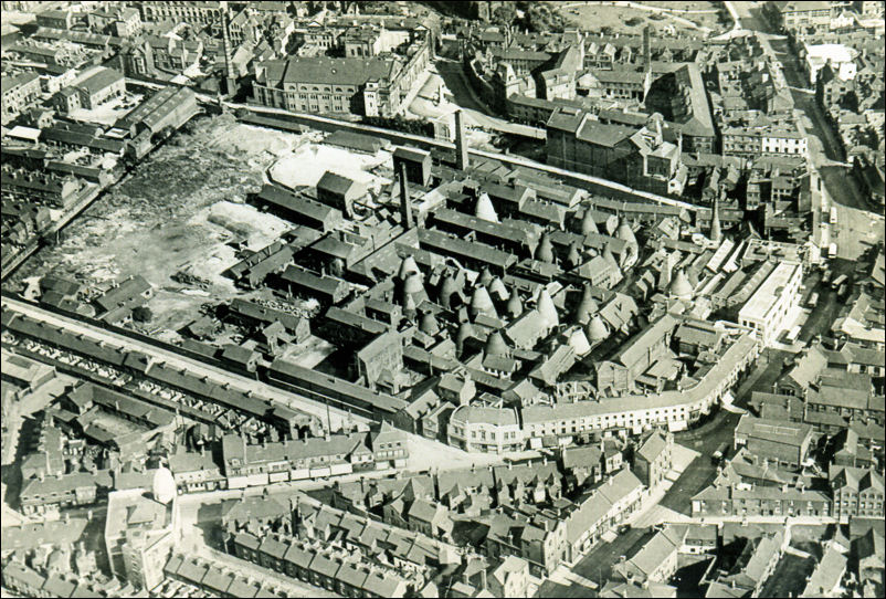 1927 aerial photo centred on Spode's pottery factory, Stoke