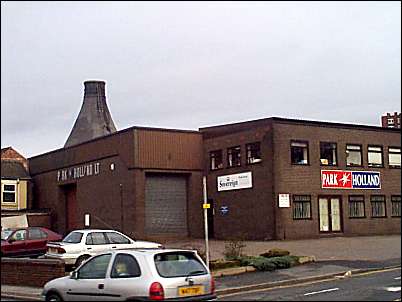 the bottle kiln of Dudson's pottery works