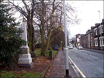 Trow memorial obelisk , London Road, Stoke