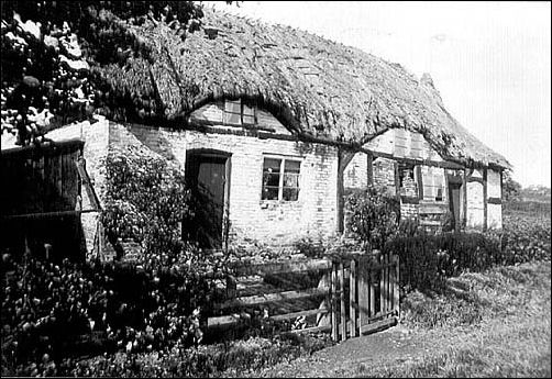 The cottage prior to its 1923 restoration