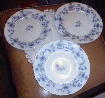 8 3/4 inch diameter plates in the Jubilee pattern