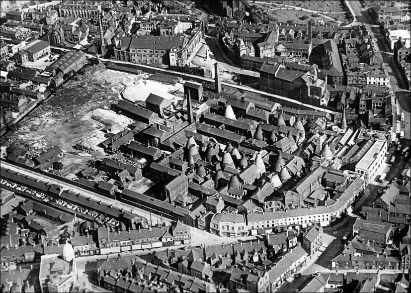 1927 aerial photo centered on Spode's pottery factory