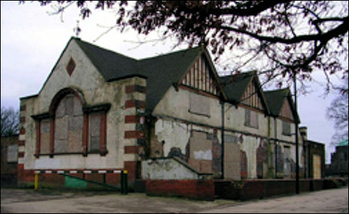 A ruinous looking Floral Hall in Victoria Park in 2007 