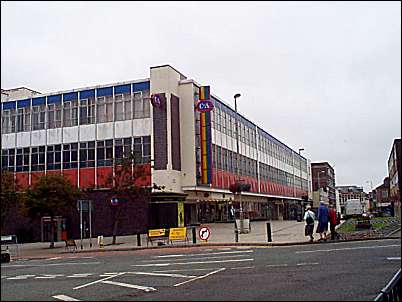 looking into Stafford Street from the top of Lichfield Street