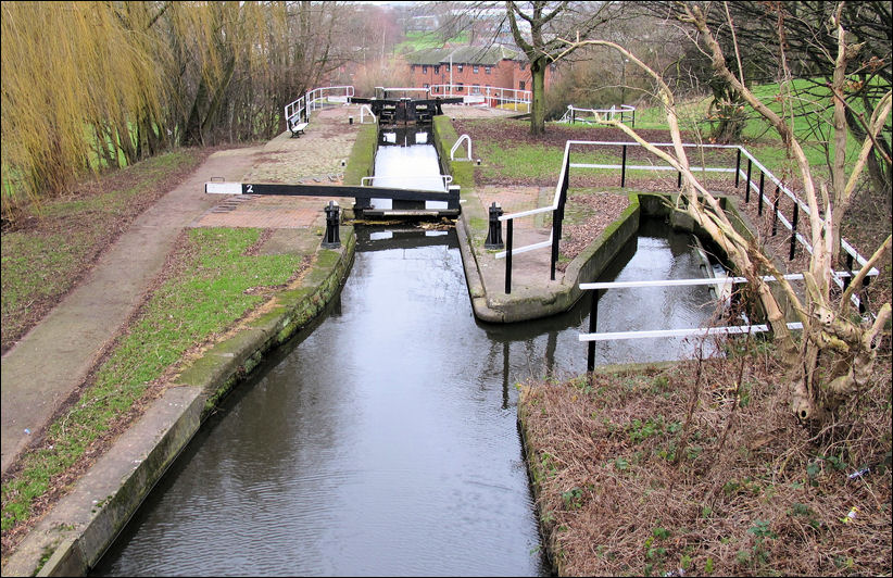 lock 2 - taken from Bedford Street bridge 