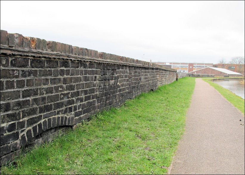 evidence of windows in the wall demonstrate the subsidence