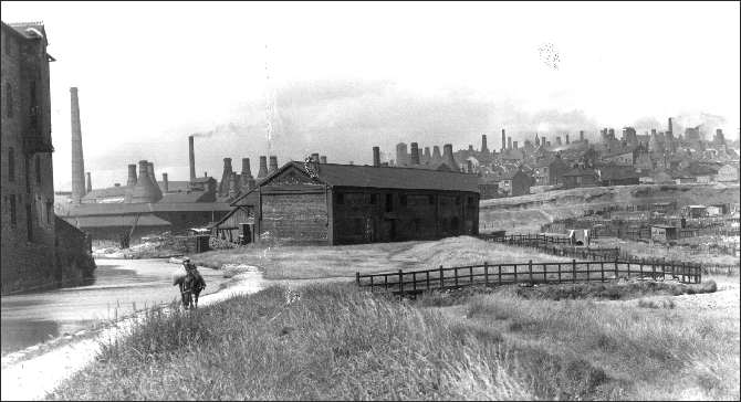 The Mersey Weaver Wharf - Burslem Branch Canal