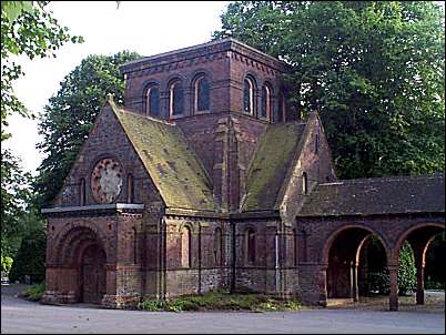 detail of the left hand chapel