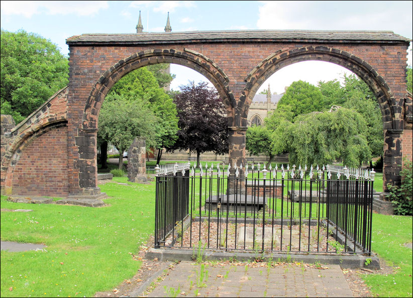 Ruins of earlier church (Arches) in the grounds of St. Peter Ad Vincula