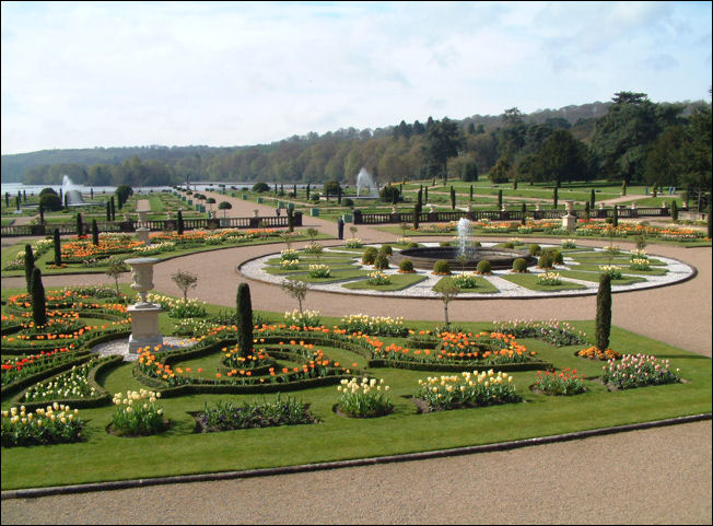 Trentham Awakes - the Italinate Gardens - 2008