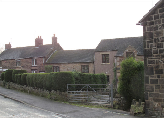 old weavers cottages in Washerwall Lane