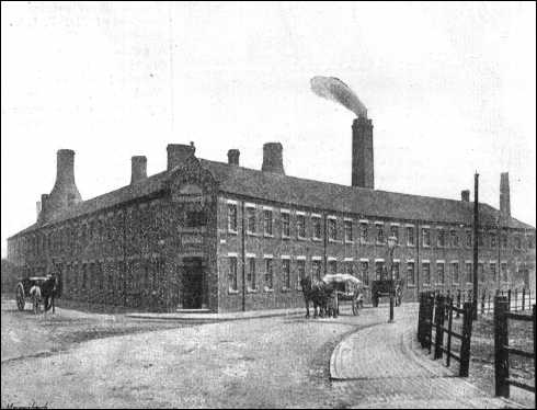 Nelson Pottery (picture around 1893)