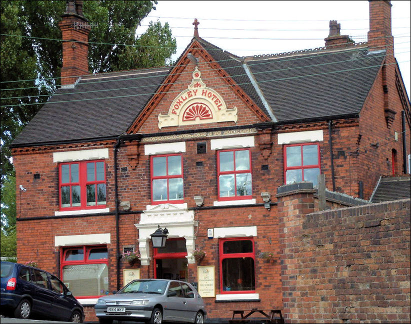 The Foxley Hotel alongside the Caldon Canal