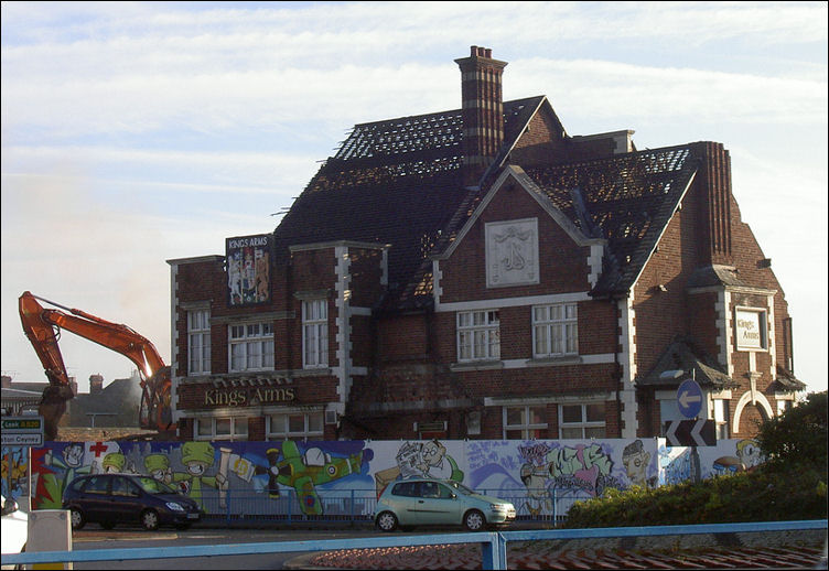 Demolition of the Kings Arms 