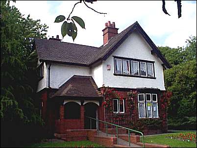 The park Lodge near the Parkway entrance