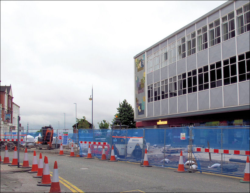 The owl in Stafford Street looks over the refurbishment of Albion Square 