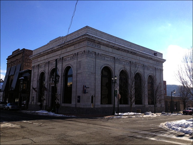 The Potters Bank & Trust Co., East Liverpool