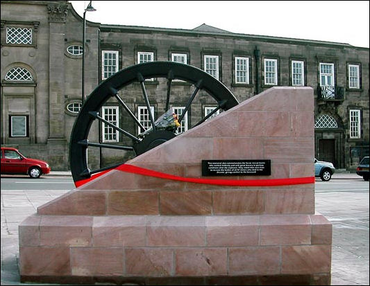 Memorial to those who died at Sneyd Colliery on New Year's Day 1942