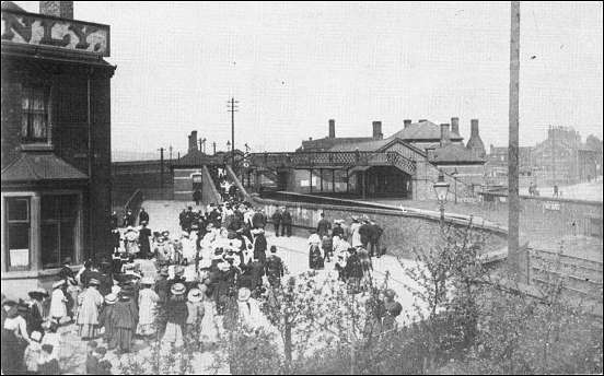 Fenton Railway Station, Station Road, Heron Cross