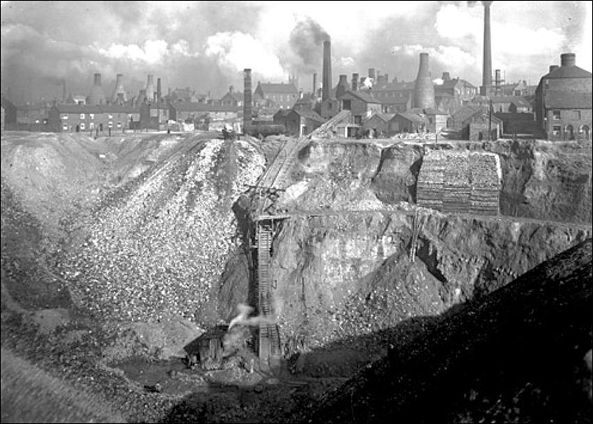 Daisy Bank Brickworks - Marl Hole, Longton