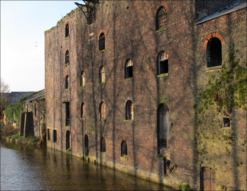 Fitton & Pidduck, Limited, millers & flour merchants, Hungarian Roller Flour Mills