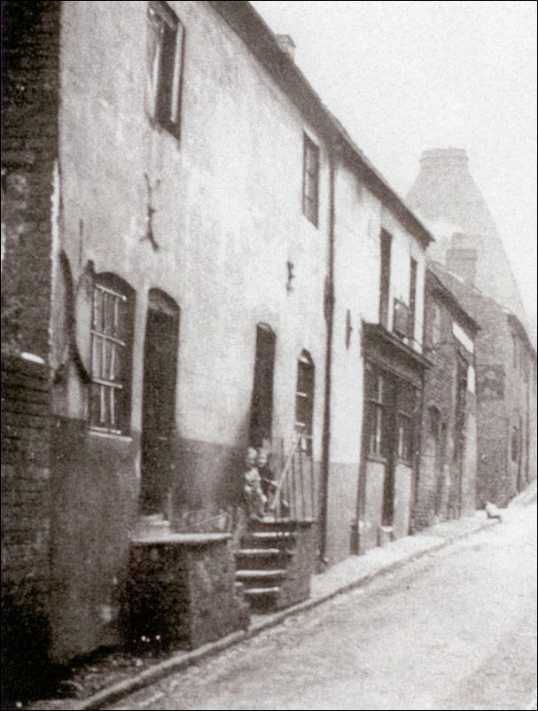 St. Martin's Lane, Longton in the 1930's