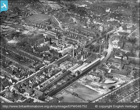 Pottery works around London Road and the Newcastle to Stoke canal - 1935