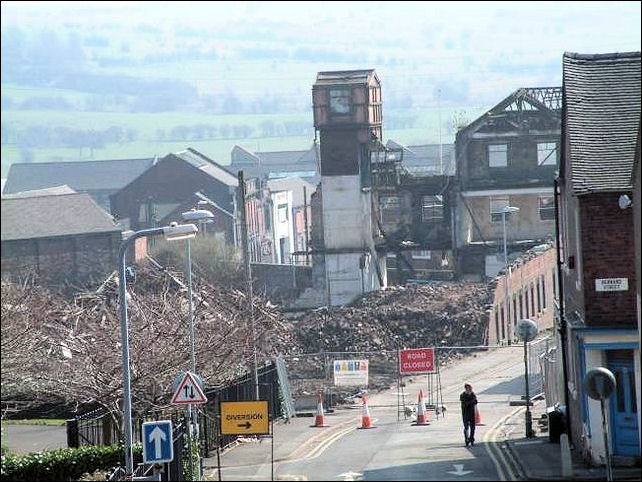 June 2004 - Demolishing the Johnson Brothers Pottery works