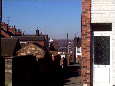 The alleyway behind the houses on Scotia Road 