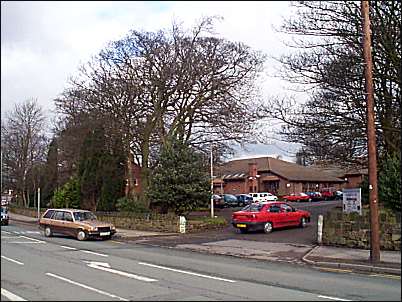 The large area and woodland nature of the land surrounding 'Bank House' can still be seen.