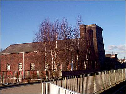 Calcining kilns on Trent & Mersey canal