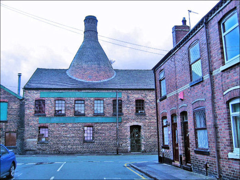 Heron Cross Pottery - looking from Hertford Street into Chilton Street