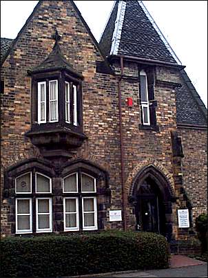 Side view of the Registrars House on Cemetery Street