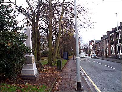 Trow memorial obelisk , London Road, Stoke
