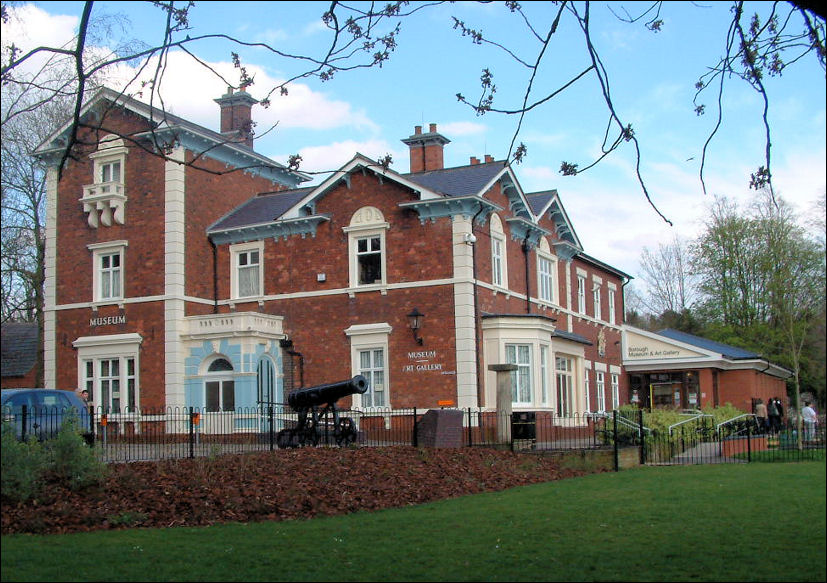 Museum, Newcastle-under-Lyme - April 2009