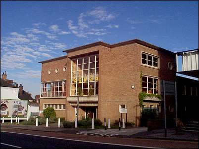 The Mitchell Memorial Theatre - Broad Street