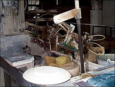 A jigger for the production of flatware (plates, saucers etc.)