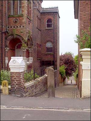 The start of the bridle path in Ricardo Street