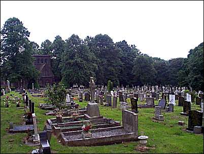 General view of the 2nd class Church of England graves